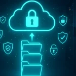 Іконки захищених файлів, що передаються в хмару на фоні серверної кімнати — символ резервного копіювання сайту